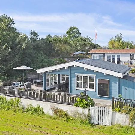 Gyrth - 20m To The Fjord By Interhome *